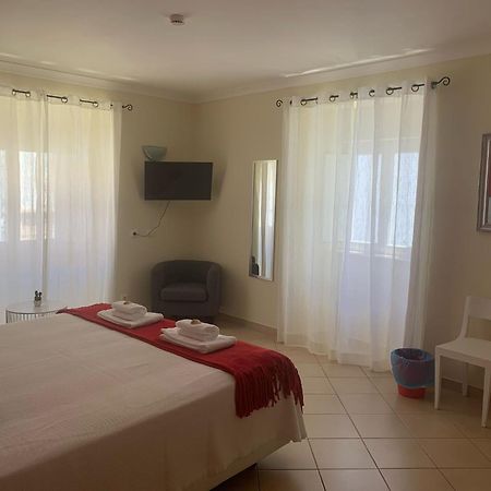 Blue Moon Guesthouse Лагуш Экстерьер фото