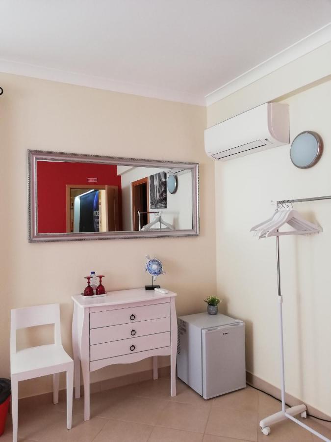 Blue Moon Guesthouse Лагуш Экстерьер фото