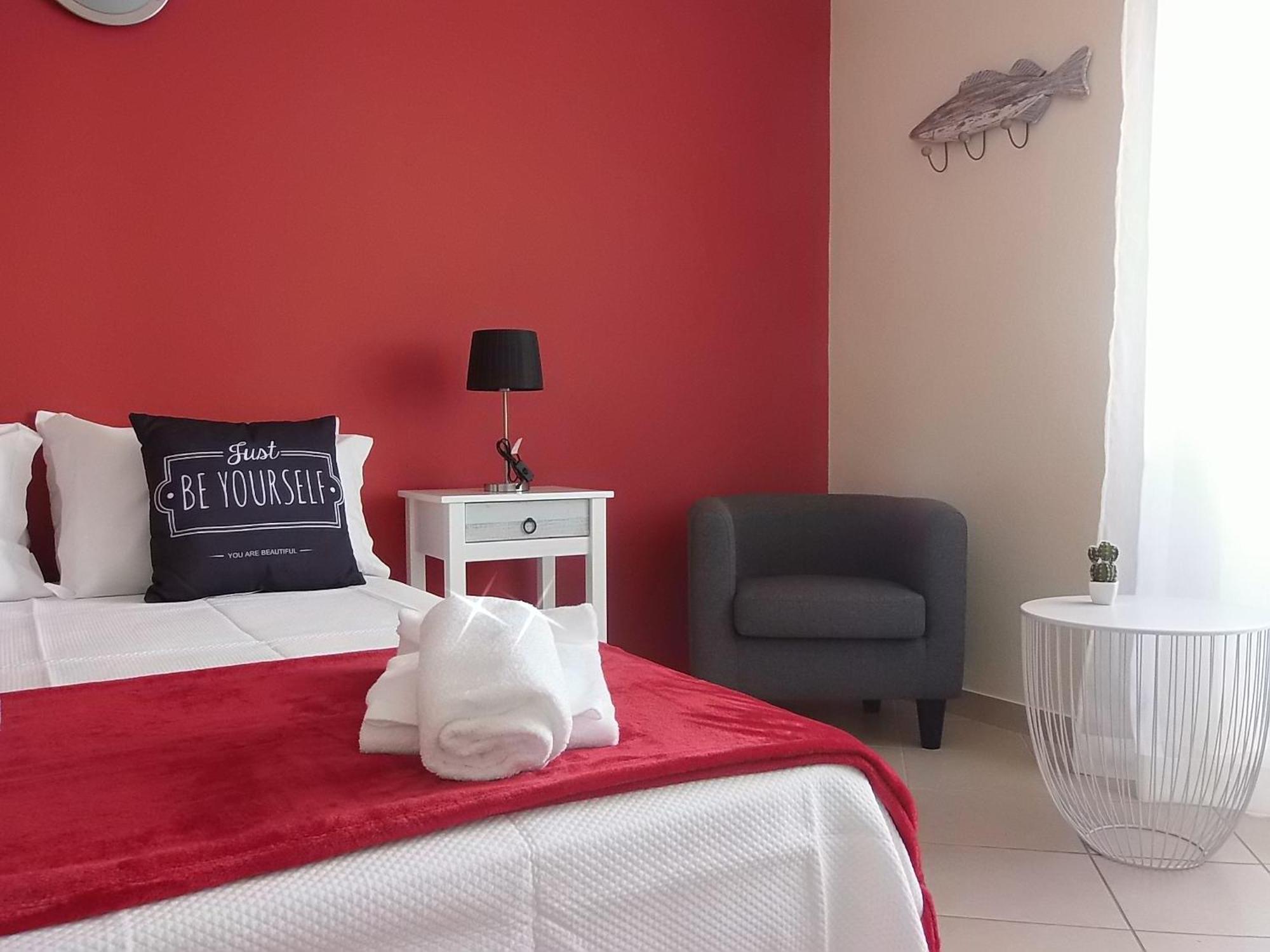 Blue Moon Guesthouse Лагуш Экстерьер фото