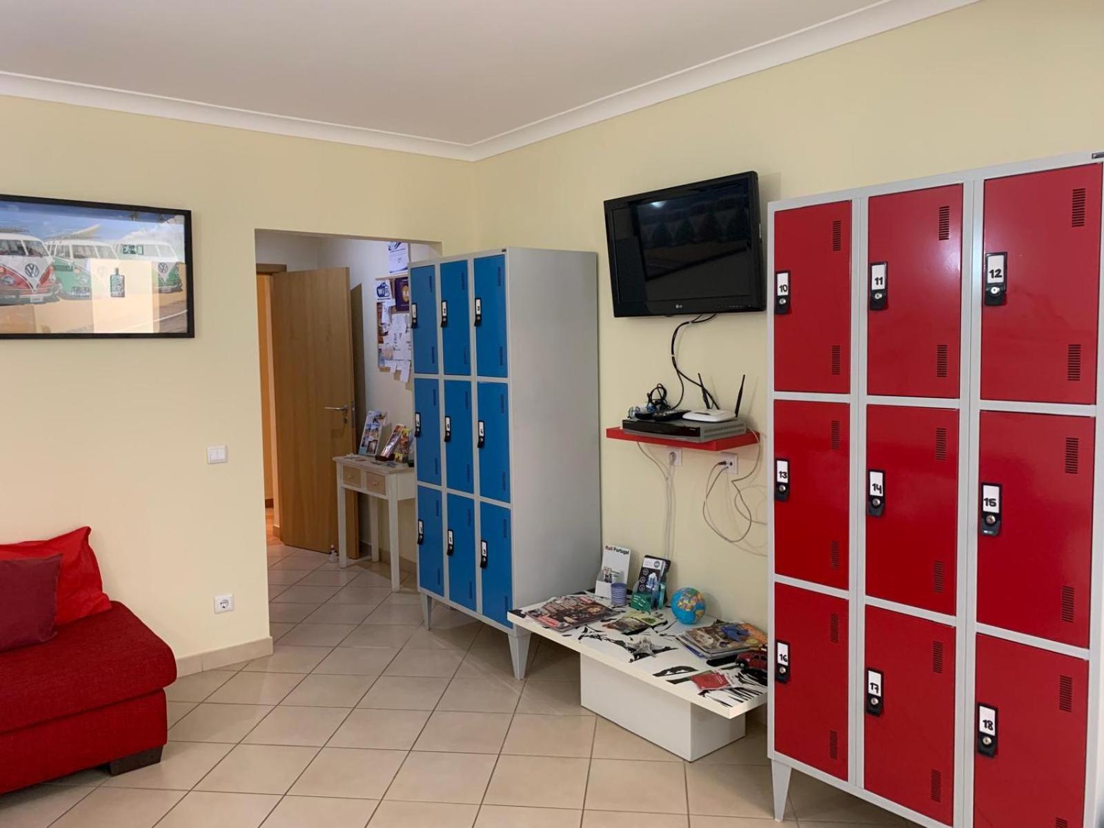 Blue Moon Guesthouse Лагуш Экстерьер фото