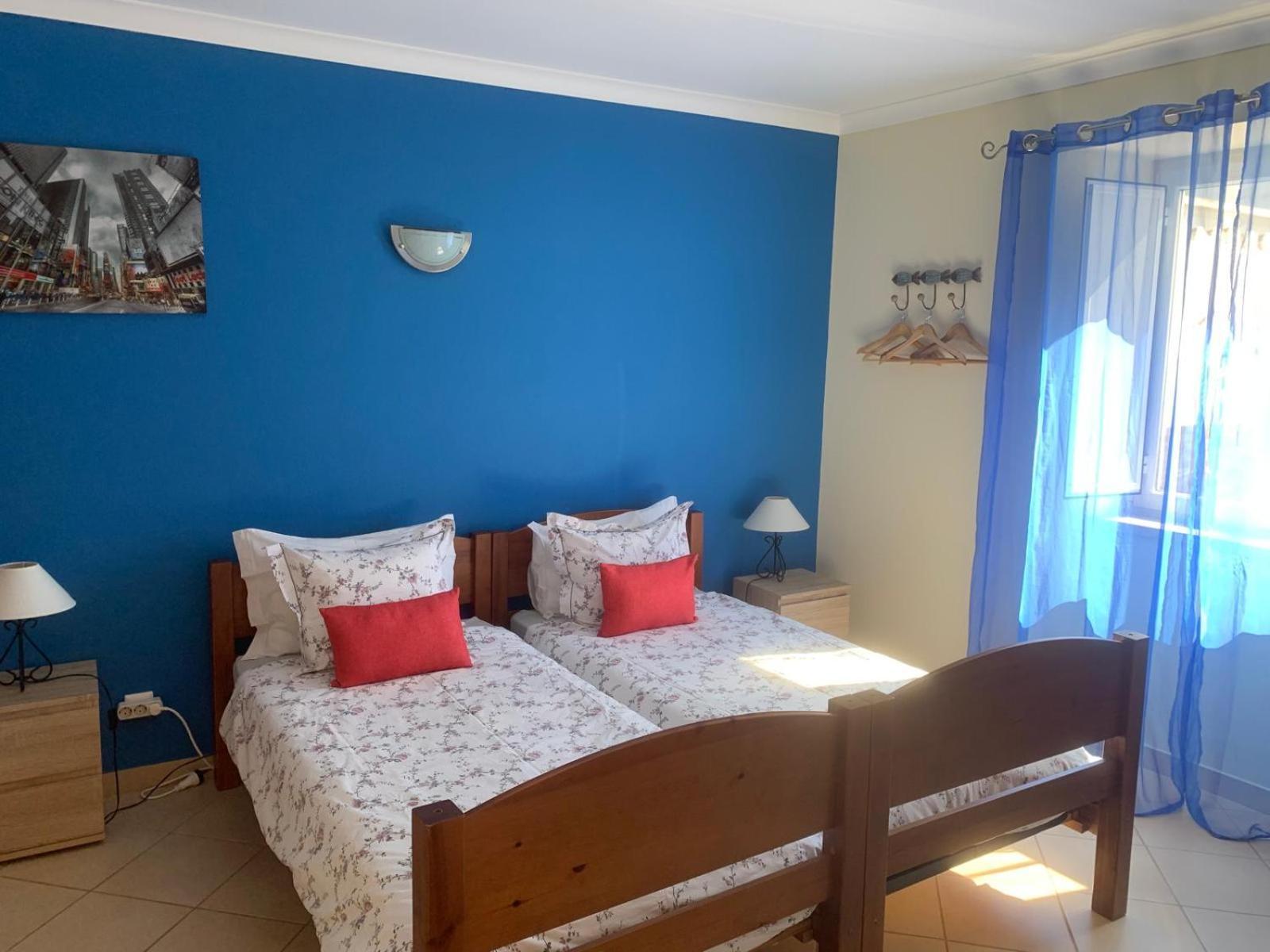 Blue Moon Guesthouse Лагуш Экстерьер фото