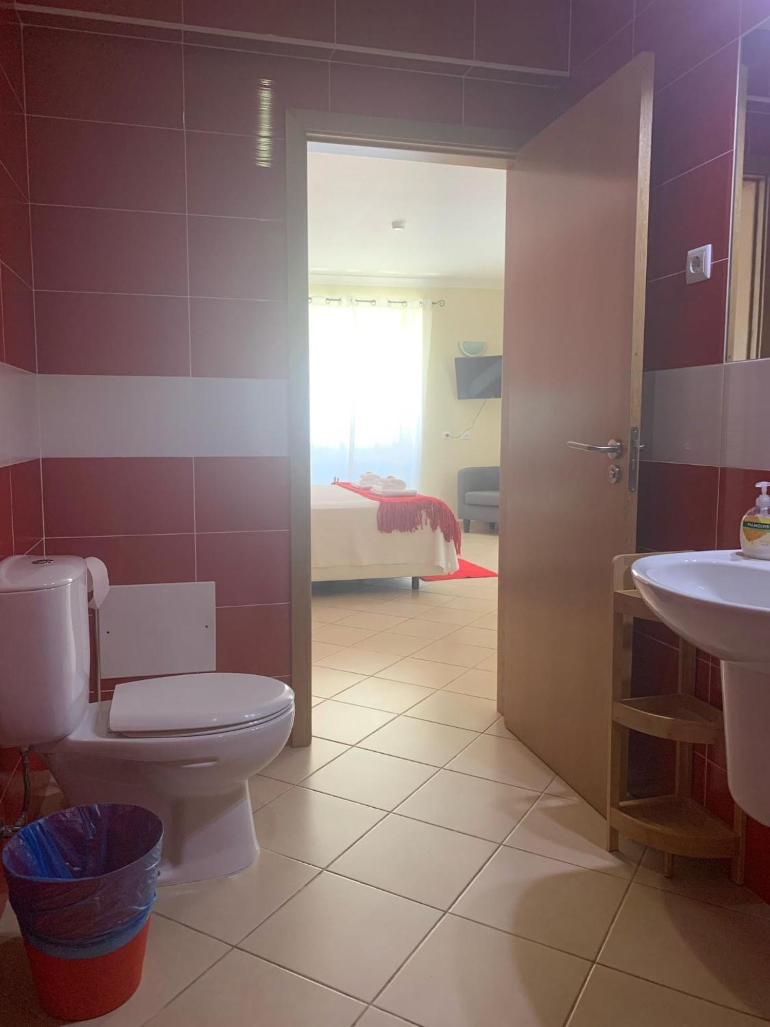 Blue Moon Guesthouse Лагуш Экстерьер фото